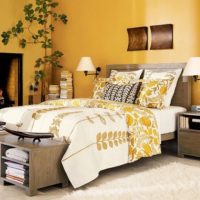 Bedroom Fascinating Bedroom With Yelllow Wall Theme Stunning-Bedroom-with-Yellow-Paneling-Behind-the-Bed