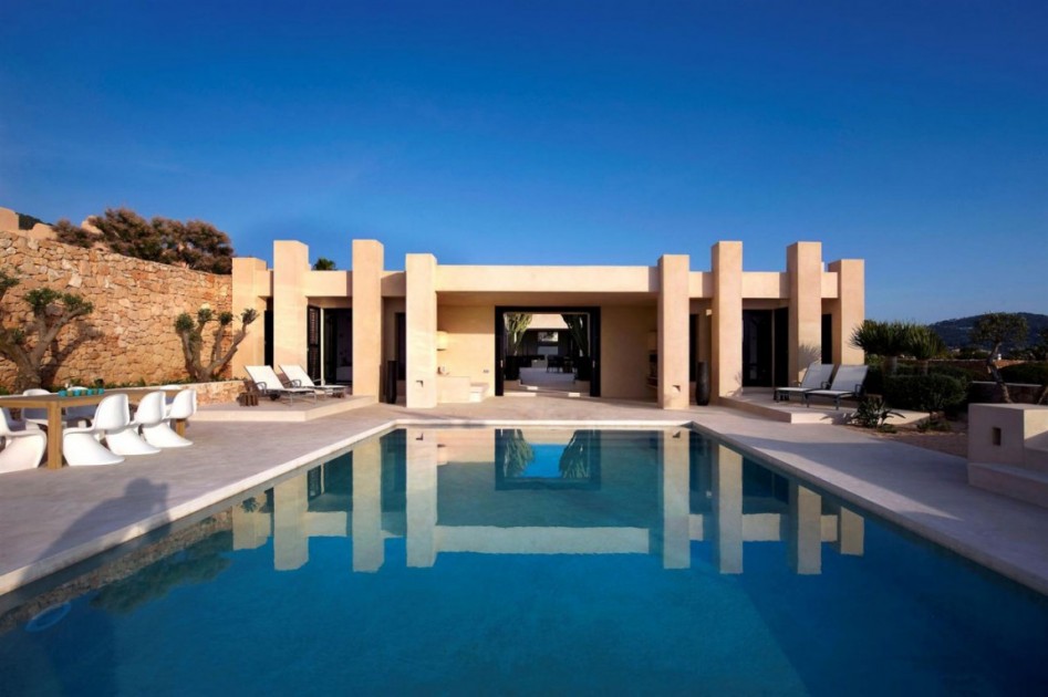 Luxury Villa In Caló Den Real Ibiza 1 947x630 Resort & Villa