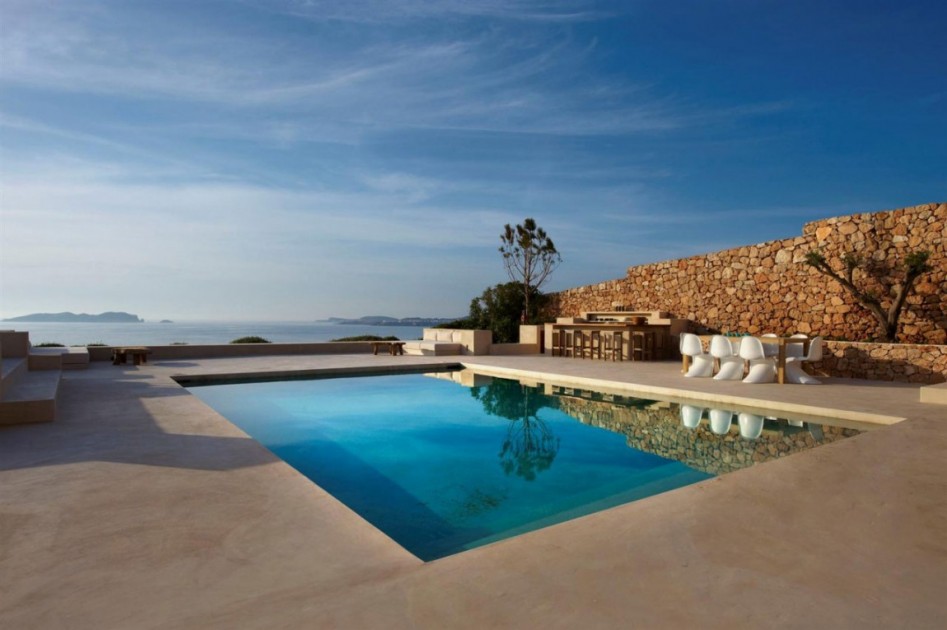 Luxury Villa In Caló Den Real Ibiza 3 947x630 Resort & Villa