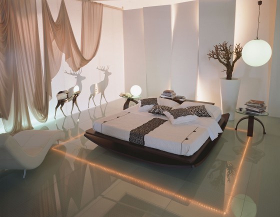 Ideas Amazing Bedroom Design With Curtain And Light Wall Effect By Etna Walk 560x434 Extraordinary Lighting Inspiration
