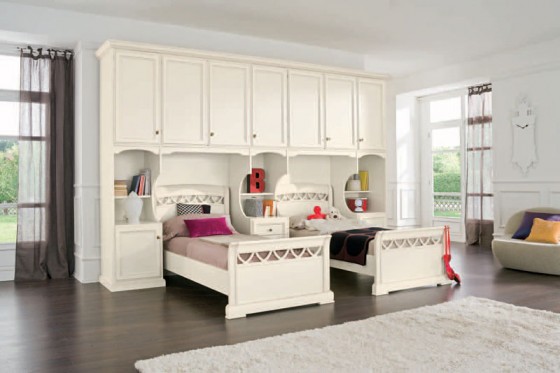 Teen Room Double Beds For Twin With White Classic Furniture 560x373 Popular Decoration for Classic Girls Bedroom Design