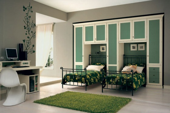 Fresh Green Bedroom Theme In Classic Victorian Style 560x373 Teen Room