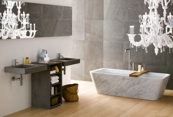Luxurious Bathroom Design By Neutra With Chandlier 560x381 Bathroom