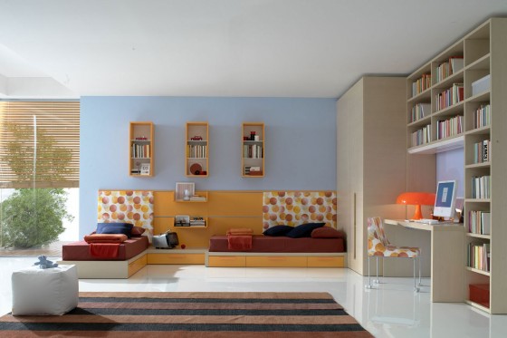 Twin Bed For Kids Bedroom With Big Bookcases 560x373 Architecture